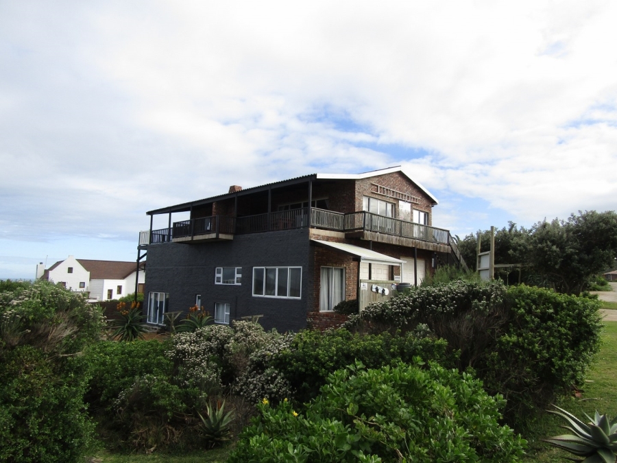 6 Bedroom Property for Sale in Oyster Bay Eastern Cape